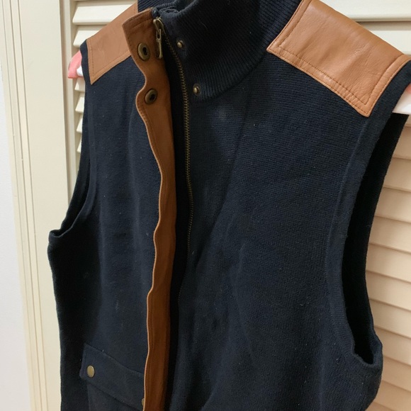 RALPH LAUREN vintage sweater vest w/leather trim. - Picture 3 of 4